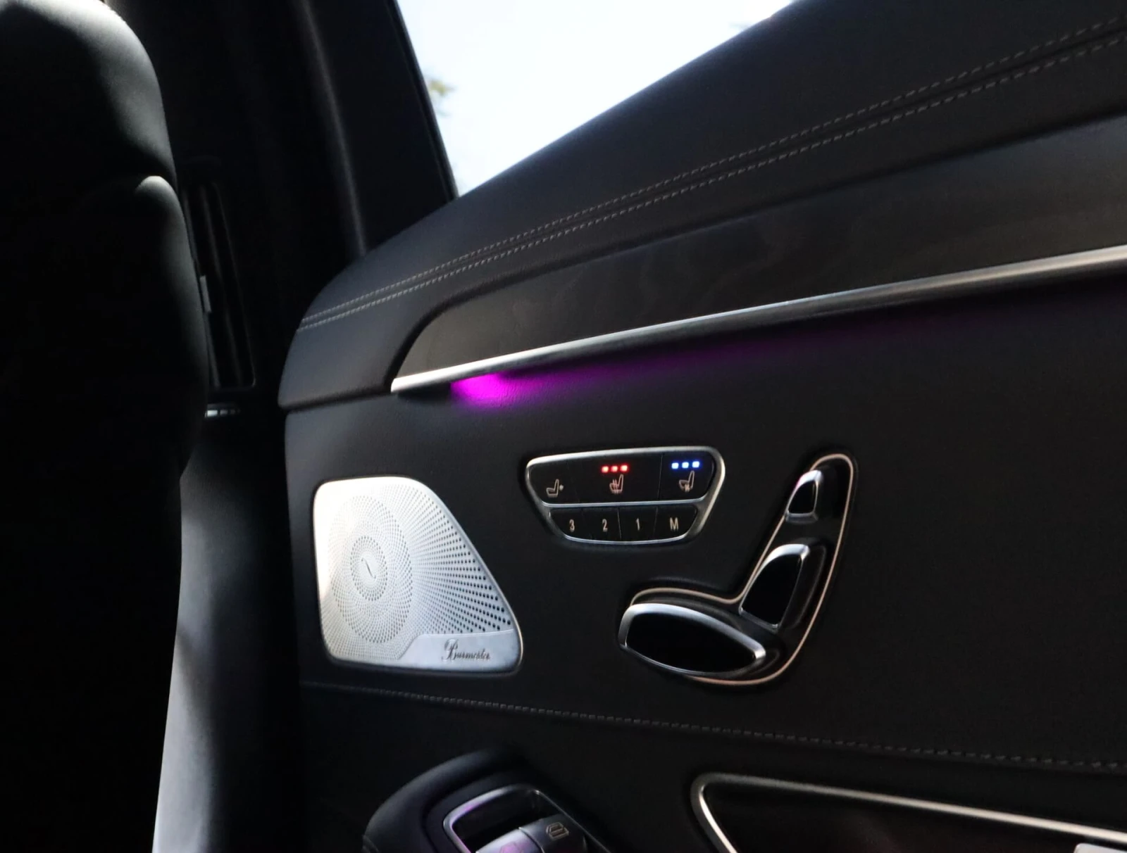 Mercedes-Benz S 400 AMG Line/4Matic/Burmester/HuD/Камера 360/Side Assi, снимка 11 - Автомобили и джипове - 55668828