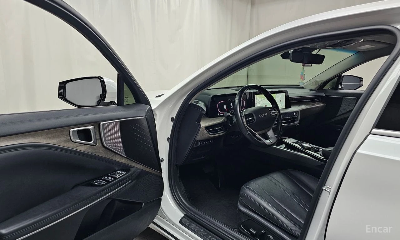 Kia K8 3.8* LPG* ПОДГРЕВ* КАМЕРА* LANE* ASSIST* , снимка 5 - Автомобили и джипове - 55743161