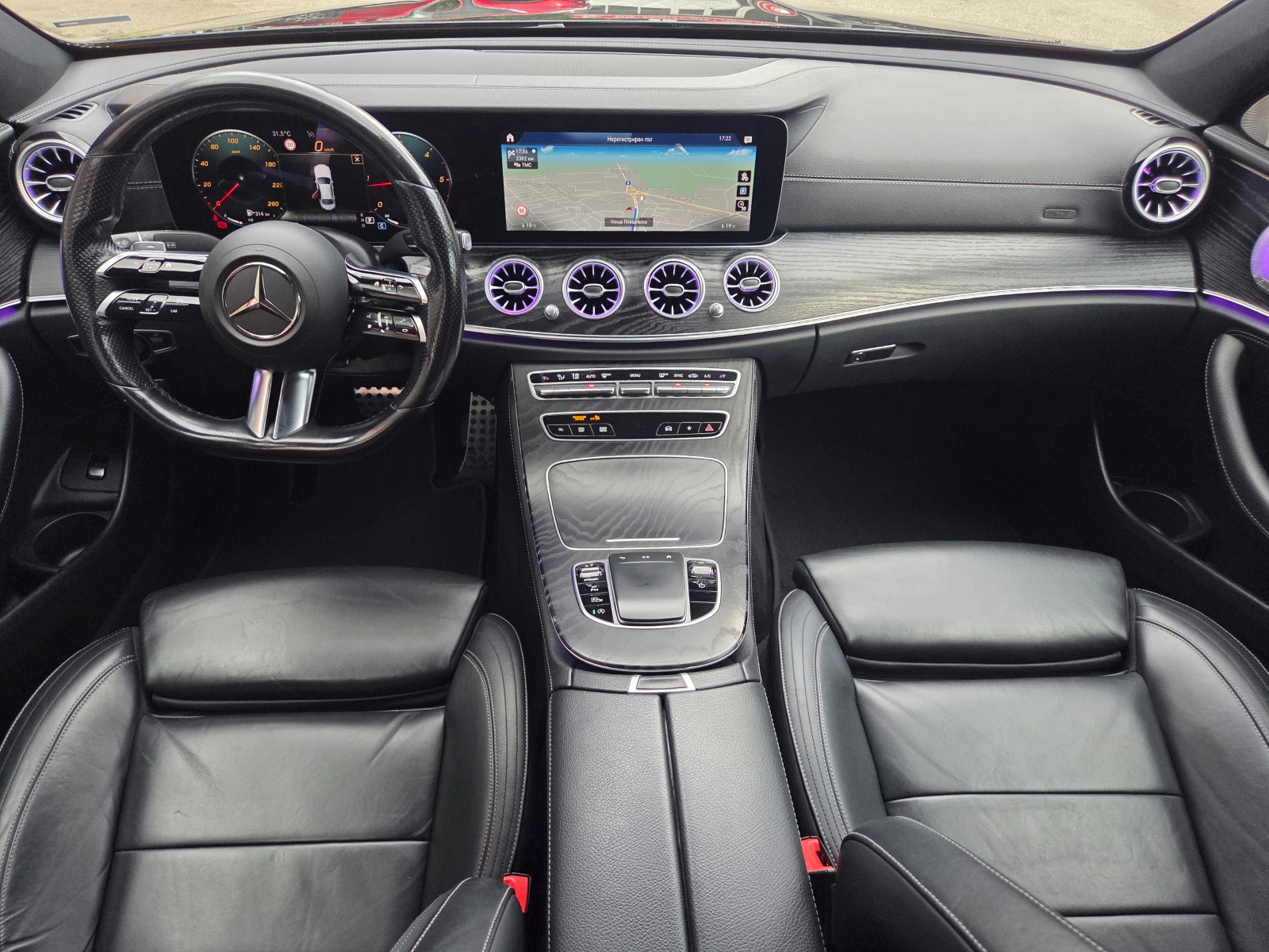 Mercedes-Benz E 220 d///AMG Line/BURMESTER/DIGITAL/DISTRONIC/NAVI/KAM, снимка 11 - Автомобили и джипове - 55790922