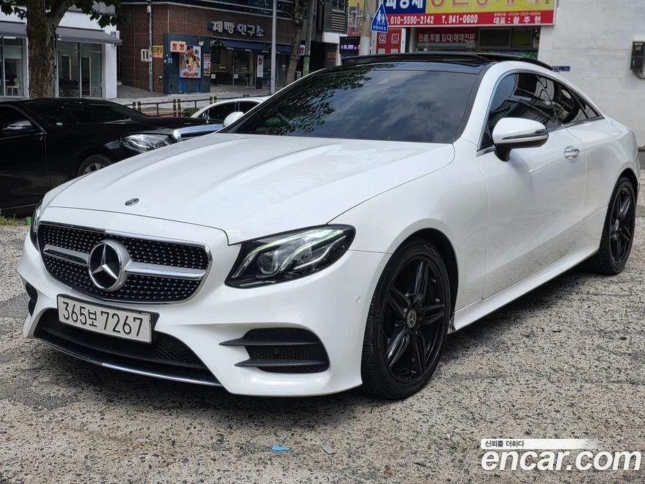 Mercedes-Benz E 220 Coupe, снимка 5 - Автомобили и джипове - 55794715