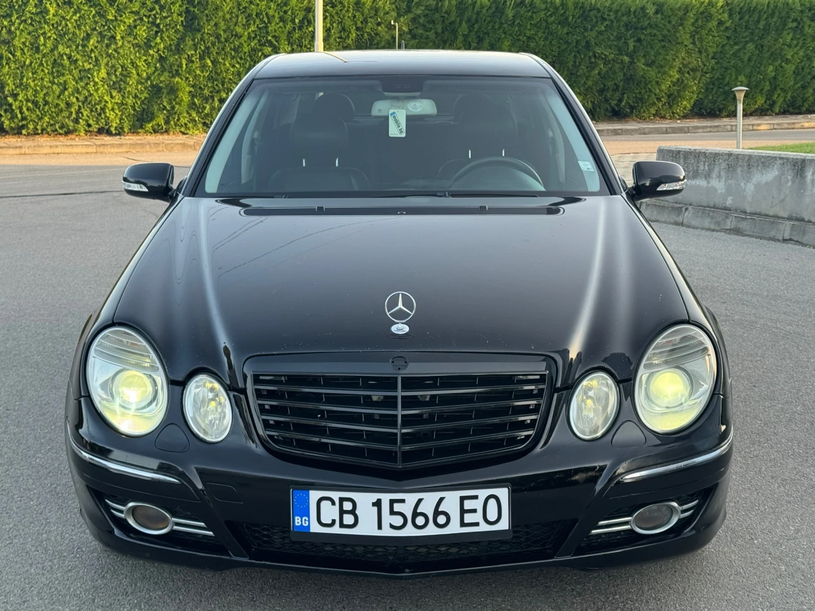 Mercedes-Benz E 320, снимка 5 - Автомобили и джипове - 55879331