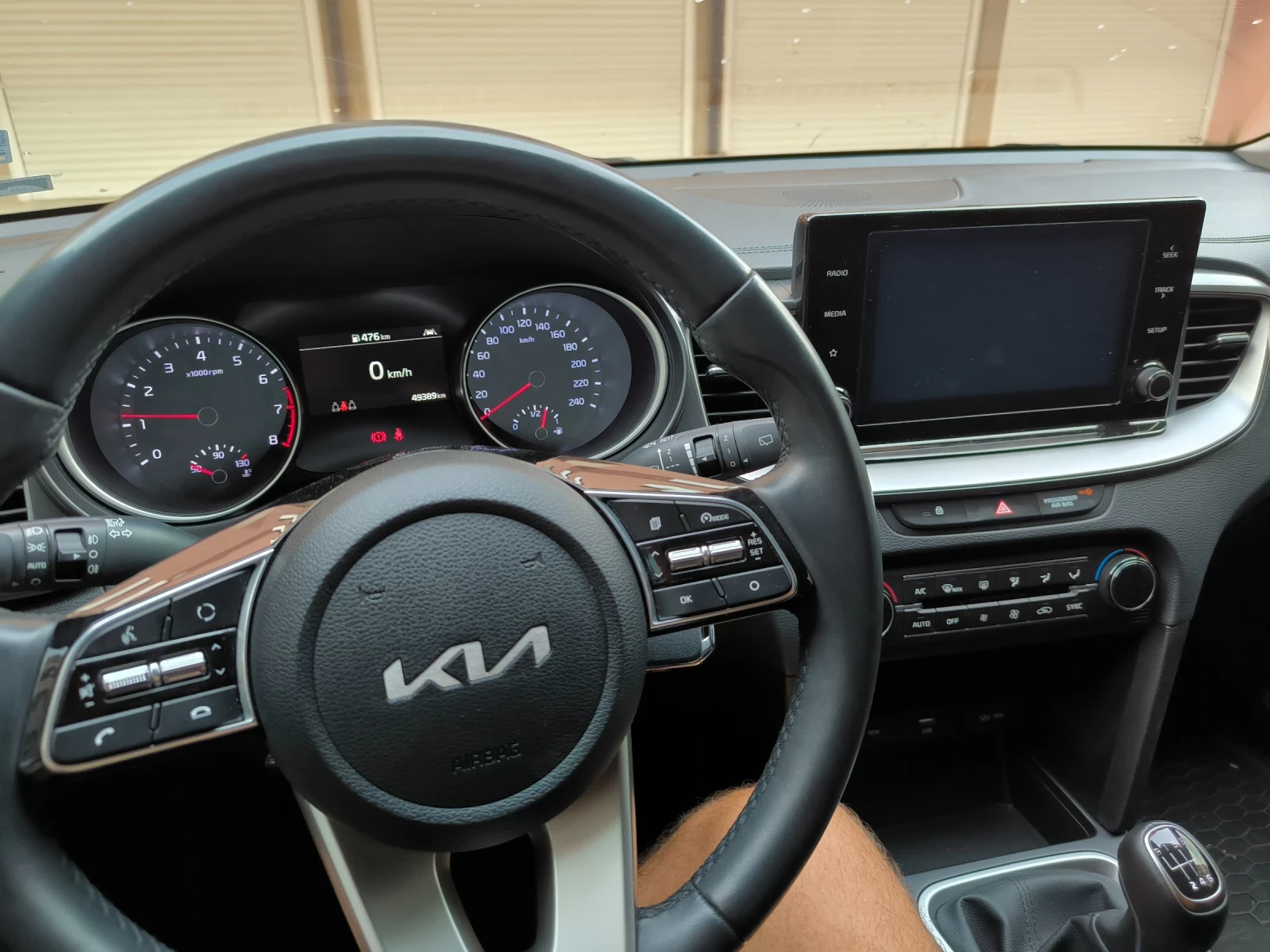 Kia XCeed 1.5 tgdi, снимка 8 - Автомобили и джипове - 56044308