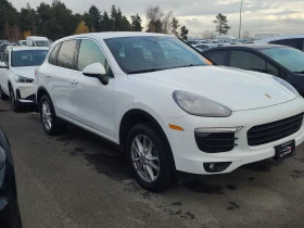 Porsche Cayenne AWD * CARFAX* , снимка 2