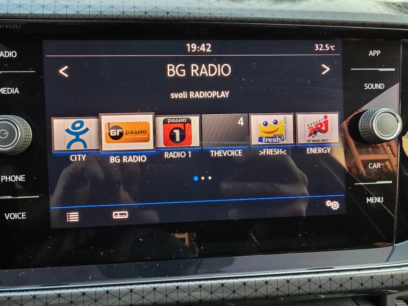 VW T-Cross 1.6TDI , снимка 15 - Автомобили и джипове - 51308968