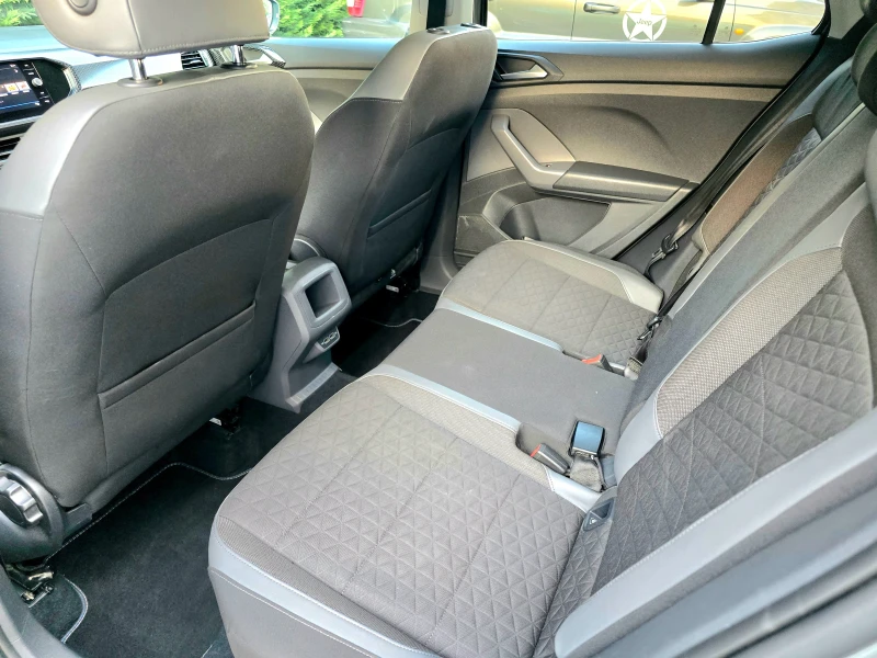 VW T-Cross 1.6TDI , снимка 10 - Автомобили и джипове - 51308968