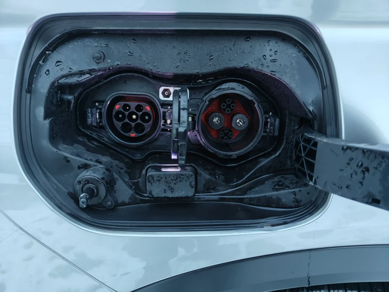 Mitsubishi Eclipse Cross 2.4 PLUG-IN, снимка 7 - Автомобили и джипове - 53389427