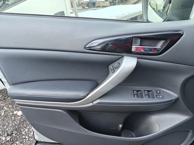 Mitsubishi Eclipse Cross 2.4 PLUG-IN, снимка 14 - Автомобили и джипове - 53389427