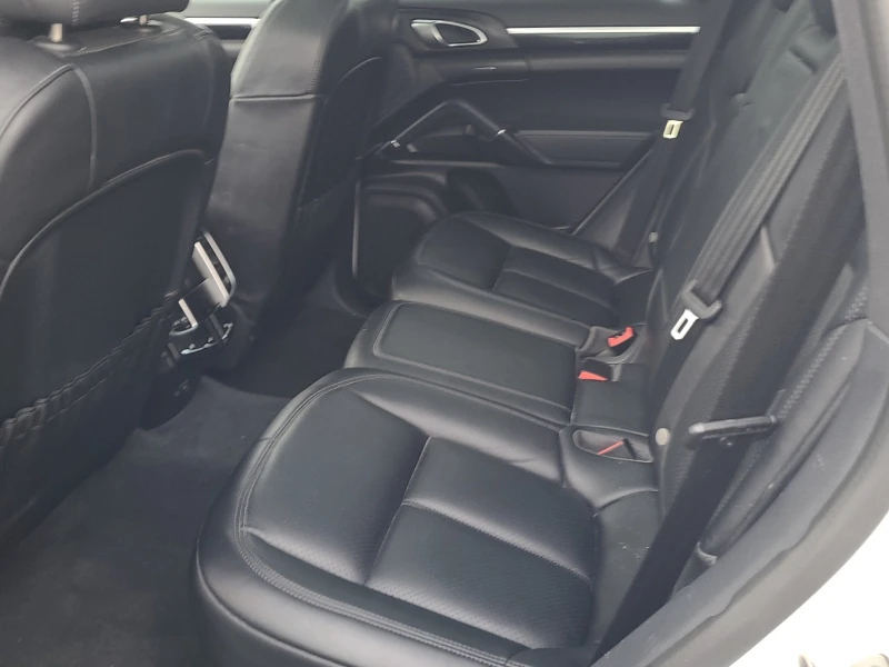 Porsche Cayenne AWD * CARFAX* , снимка 7 - Автомобили и джипове - 53566577