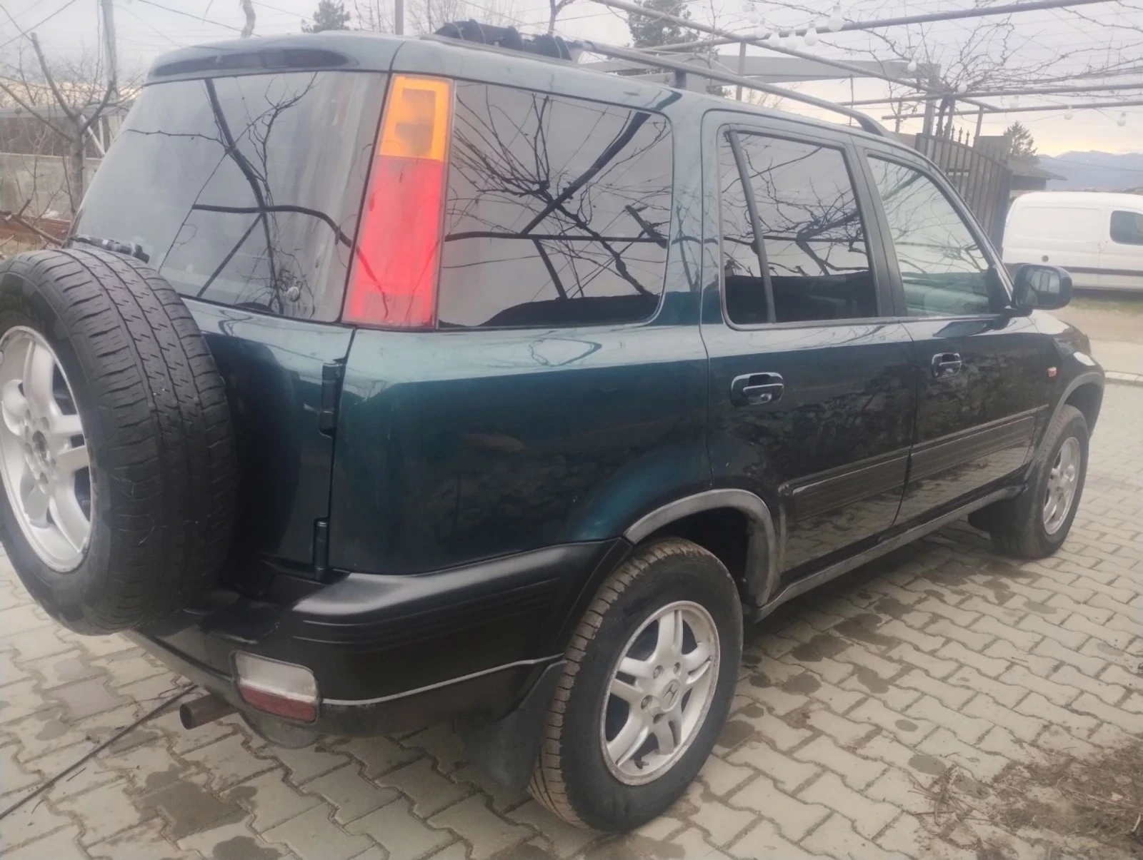 Honda Cr-v 2.0 - изображение 4