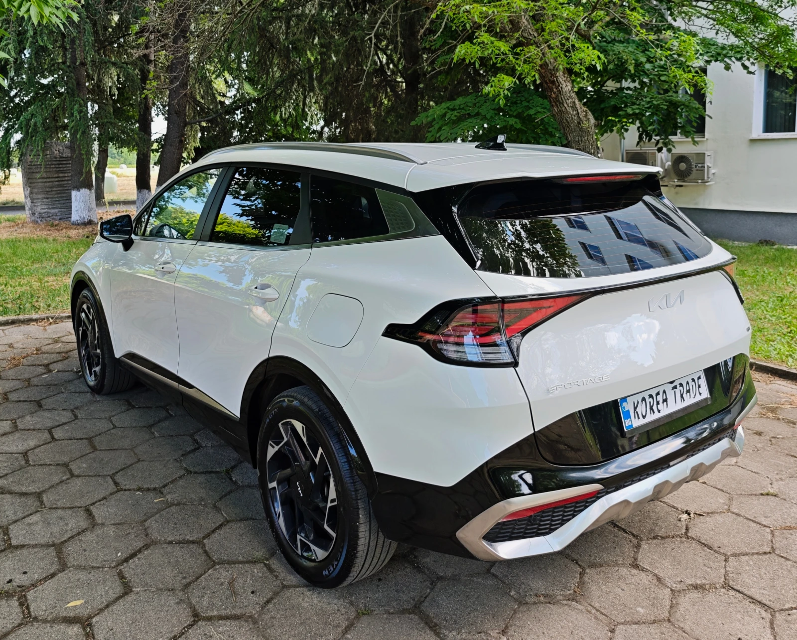 Kia Sportage 2.0 CRDI 4x4, снимка 6 - Автомобили и джипове - 54042765