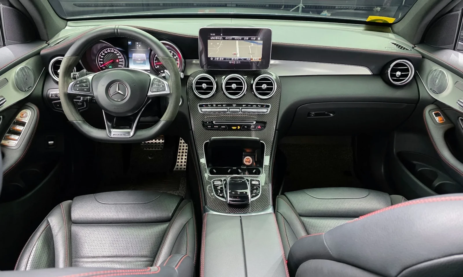 Mercedes-Benz GLC 43 AMG COUPE / ВЪЗДУХ / DISTRONIC / 360 / HUD / BURMESTER, снимка 5 - Автомобили и джипове - 54059870