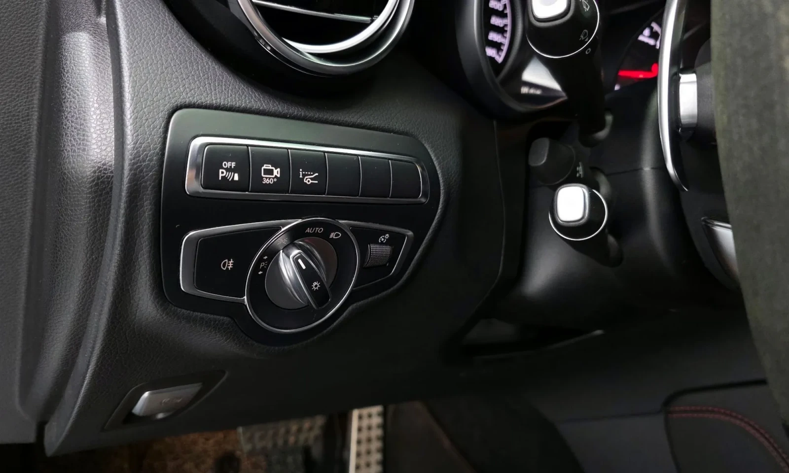 Mercedes-Benz GLC 43 AMG COUPE / ВЪЗДУХ / DISTRONIC / 360 / HUD / BURMESTER, снимка 12 - Автомобили и джипове - 54059870