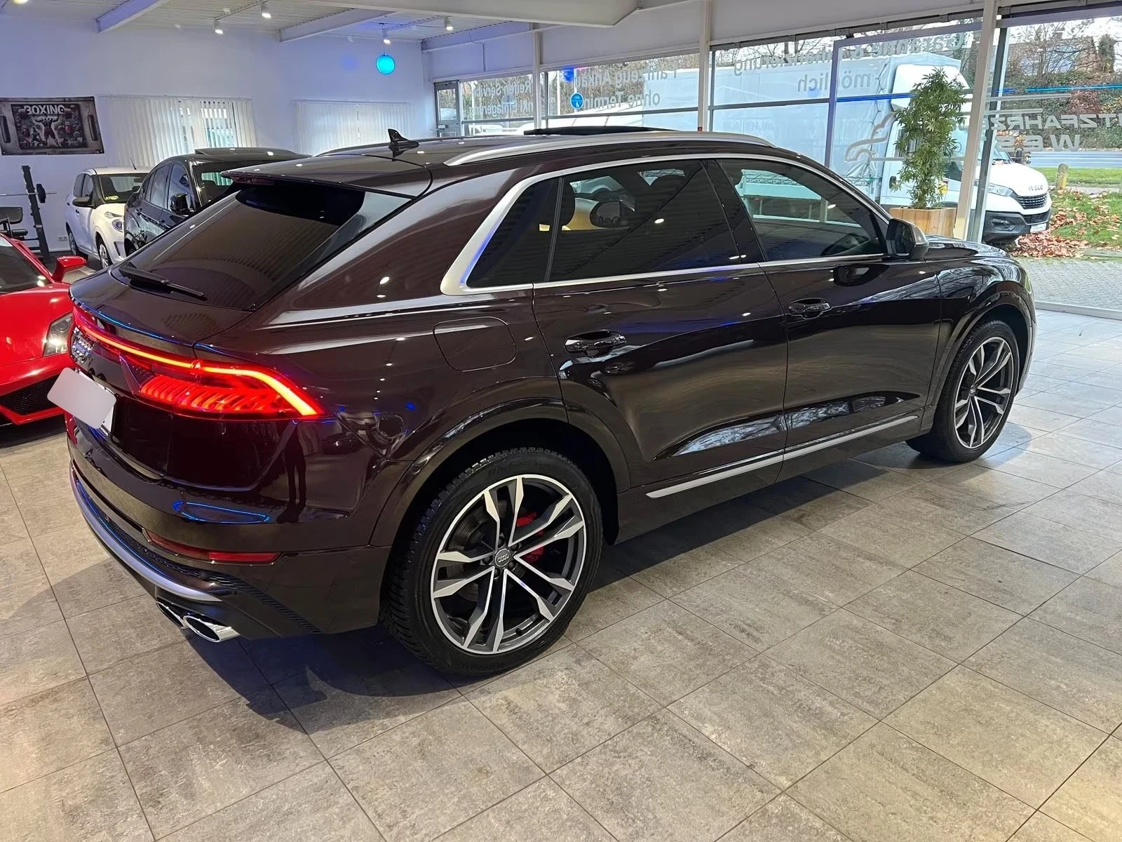 Audi SQ8 40 TDI Quattro S-line, снимка 9 - Автомобили и джипове - 54467747