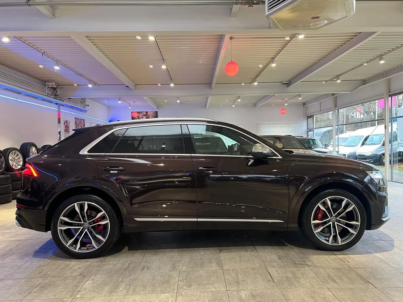 Audi SQ8 40 TDI Quattro S-line, снимка 4 - Автомобили и джипове - 54467747