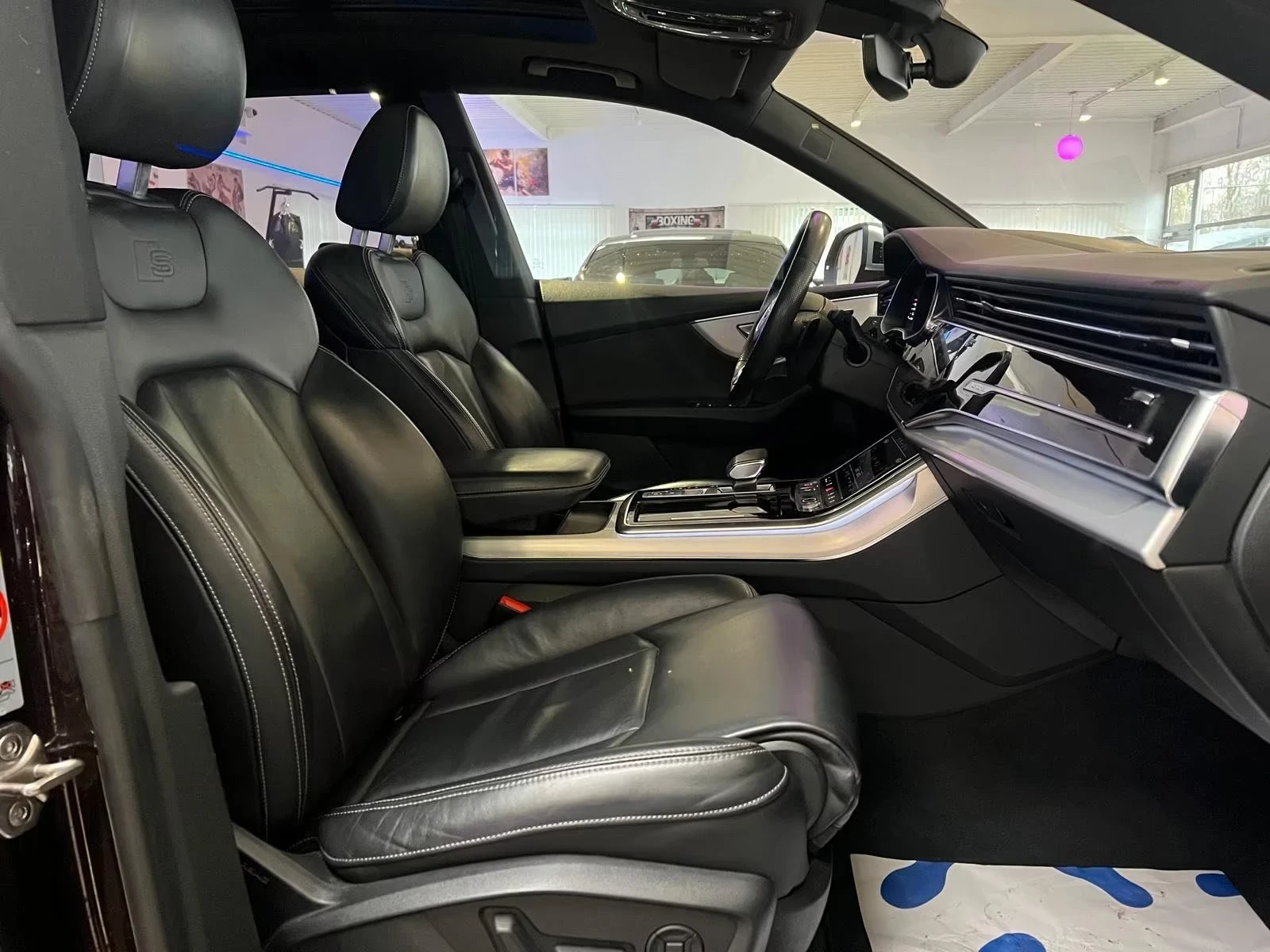 Audi SQ8 40 TDI Quattro S-line, снимка 15 - Автомобили и джипове - 54467747