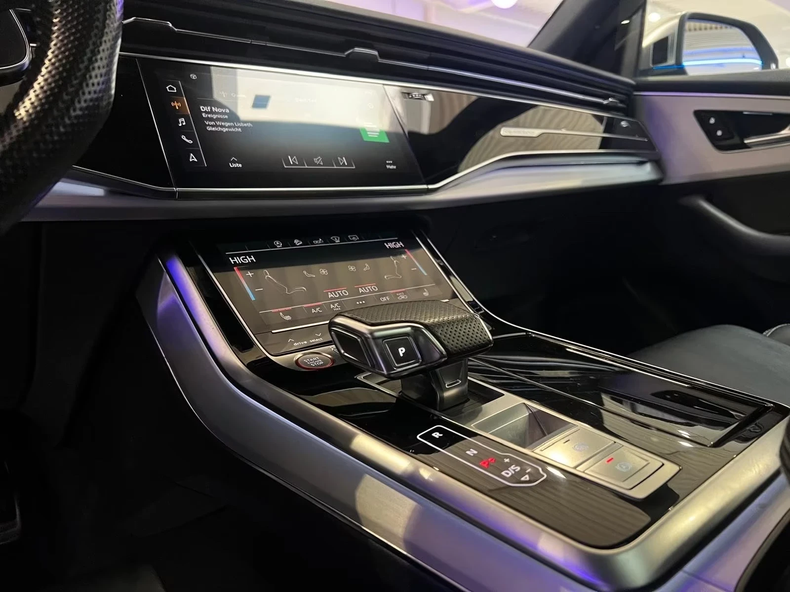 Audi SQ8 40 TDI Quattro S-line, снимка 14 - Автомобили и джипове - 54467747