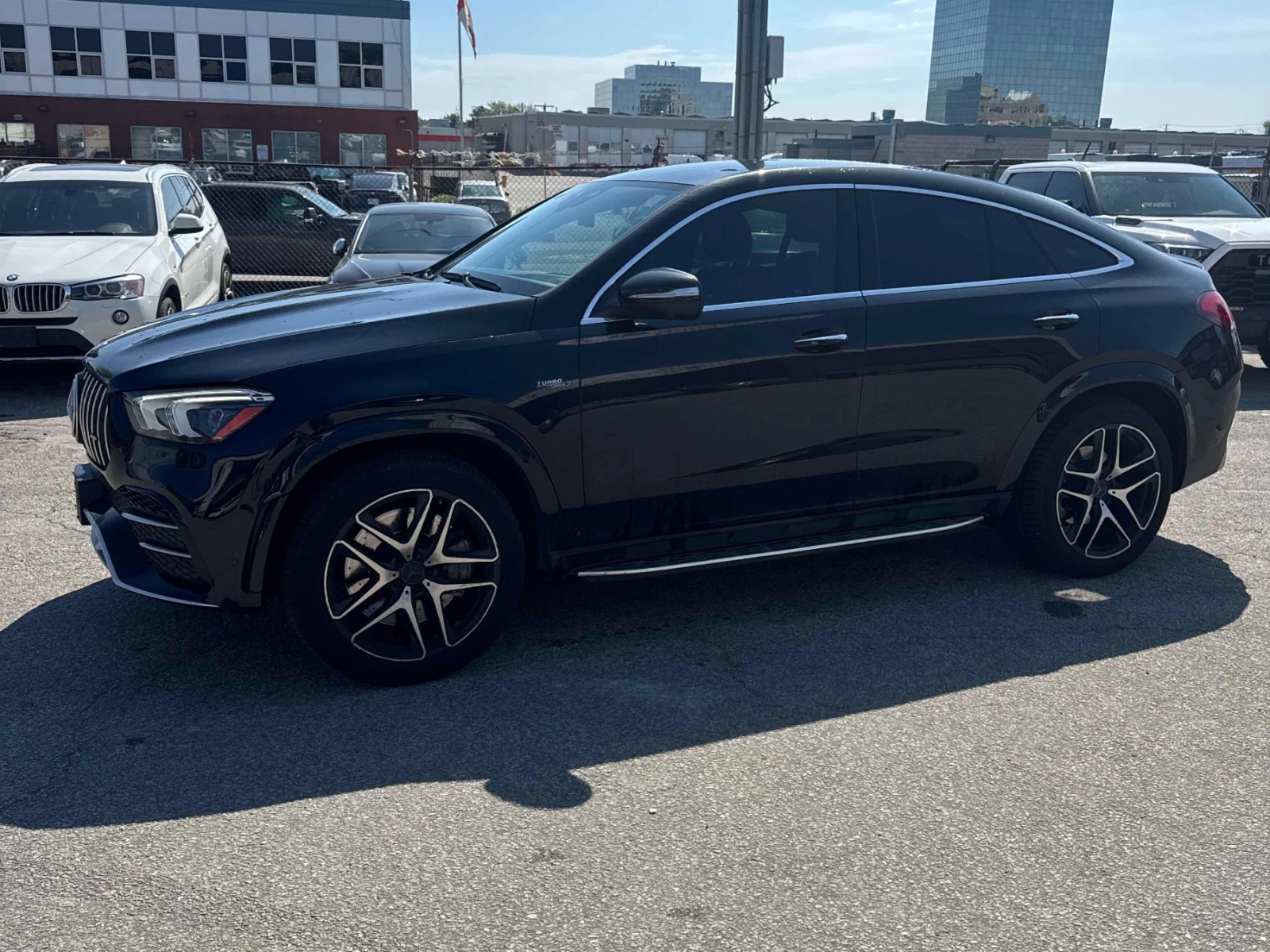 Mercedes-Benz GLE 53 4MATIC AMG * ДИСТРОНИК * ОБДУХВАНЕ * ПАНОРАМА * BURMESTER, снимка 2 - Автомобили и джипове - 54692510