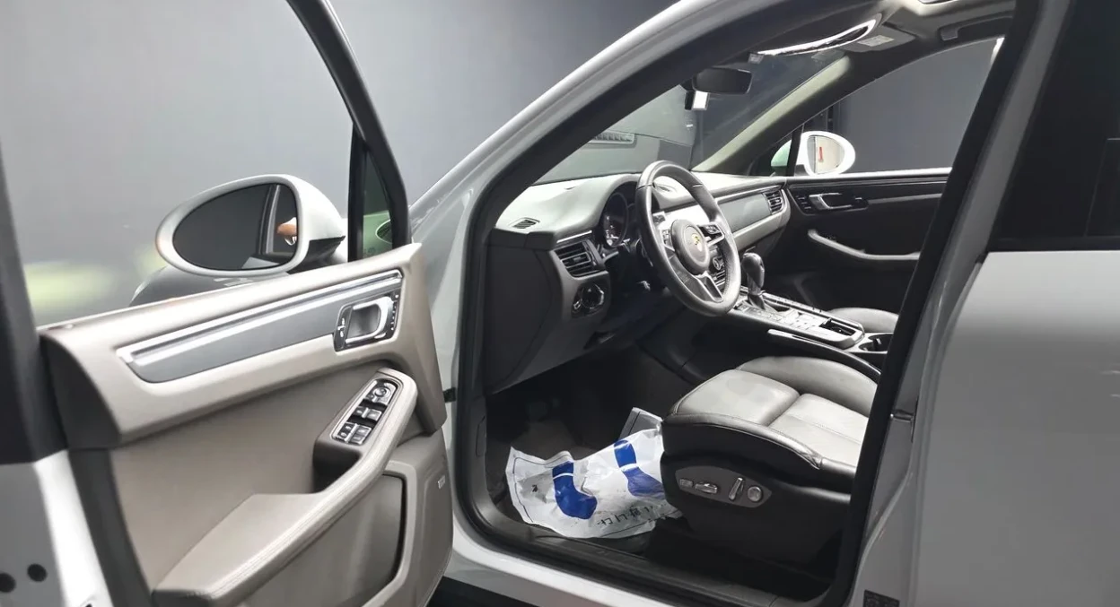 Porsche Macan 360* ОБДУХ* КОЖА* ДИСТРОНИК, снимка 7 - Автомобили и джипове - 55565709