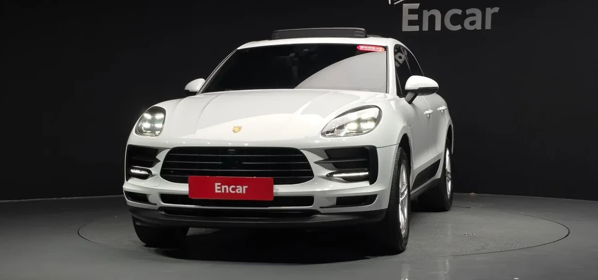 Porsche Macan 360* ОБДУХ* КОЖА* ДИСТРОНИК, снимка 3 - Автомобили и джипове - 55565709