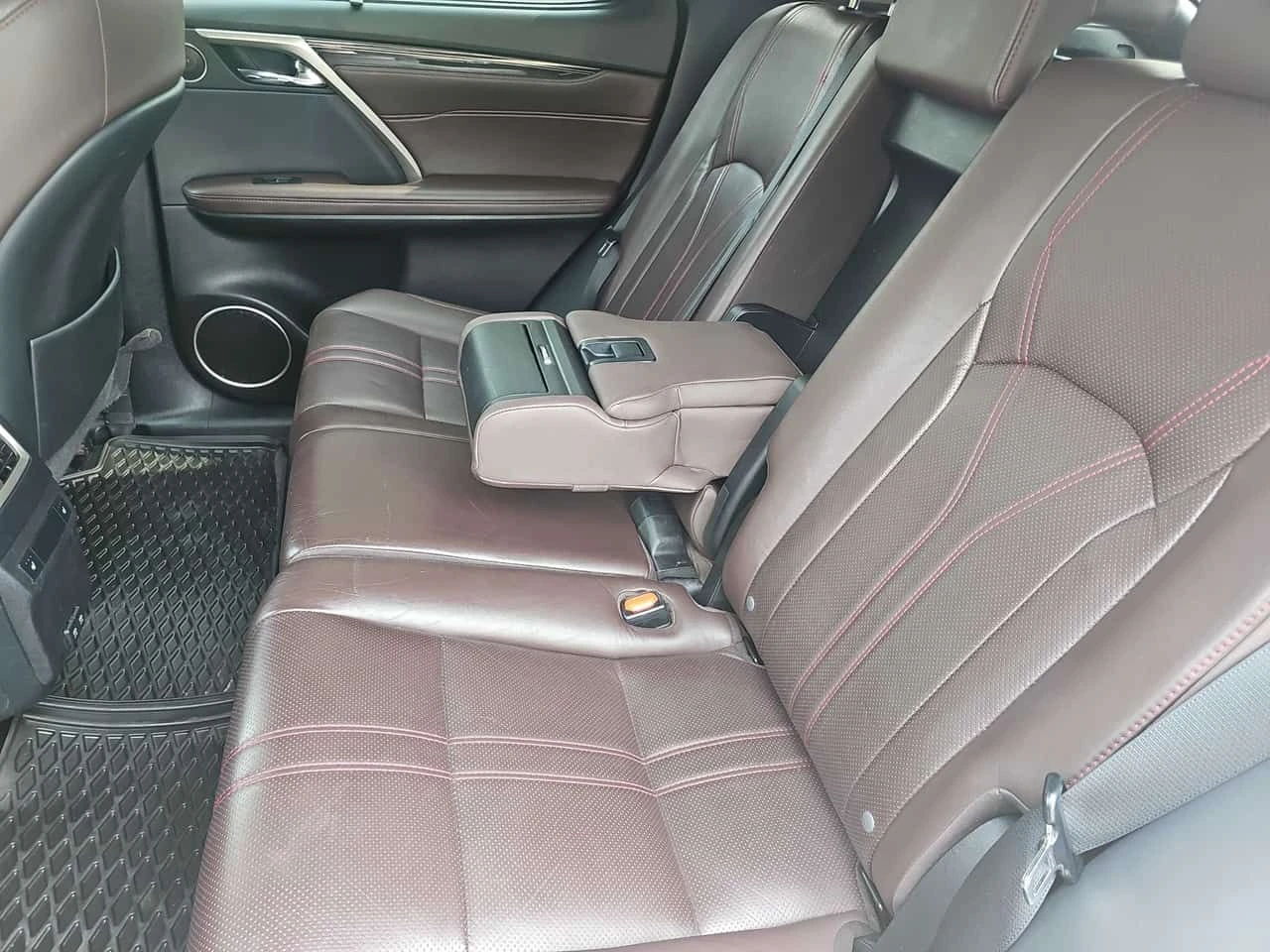Lexus RX 350 CAMERA/ОБДУХВАНЕ/CARFAX/АВТОКРЕДИТ, снимка 10 - Автомобили и джипове - 55650652