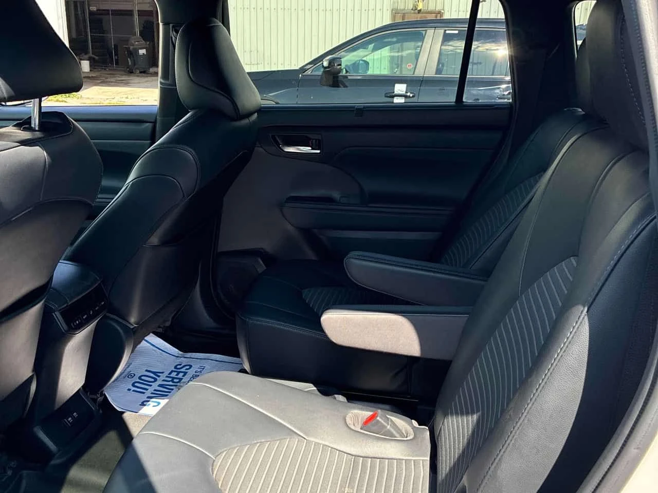 Toyota Highlander * XSE* АВТОКРЕДИТ БЕЗ ПЪРВОНАЧАЛНА ВНОСКА* , снимка 11 - Автомобили и джипове - 55680395