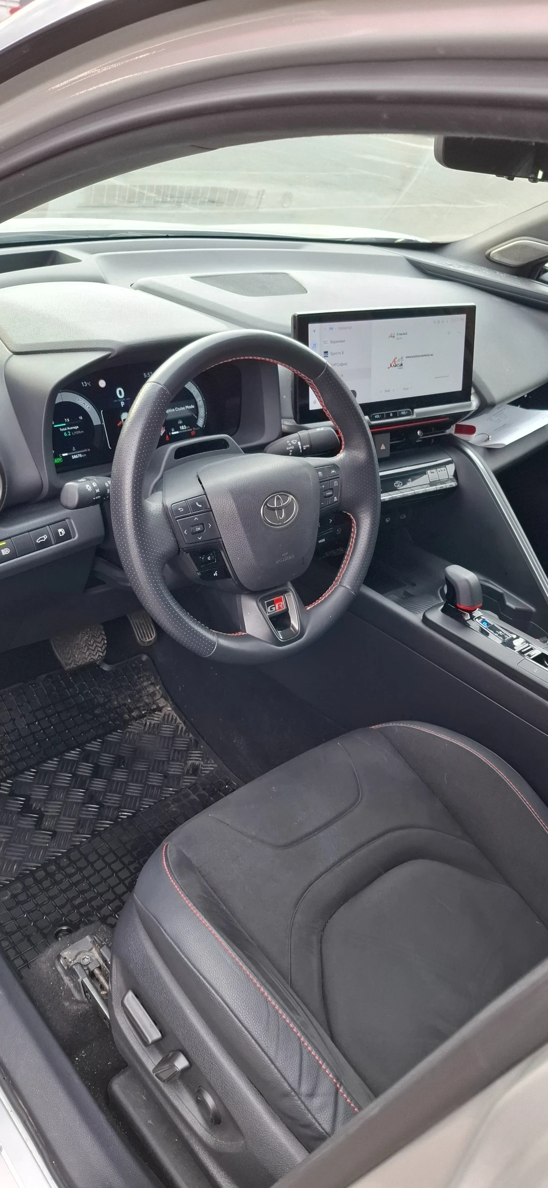 Toyota C-HR GR SPORT, снимка 8 - Автомобили и джипове - 56273841