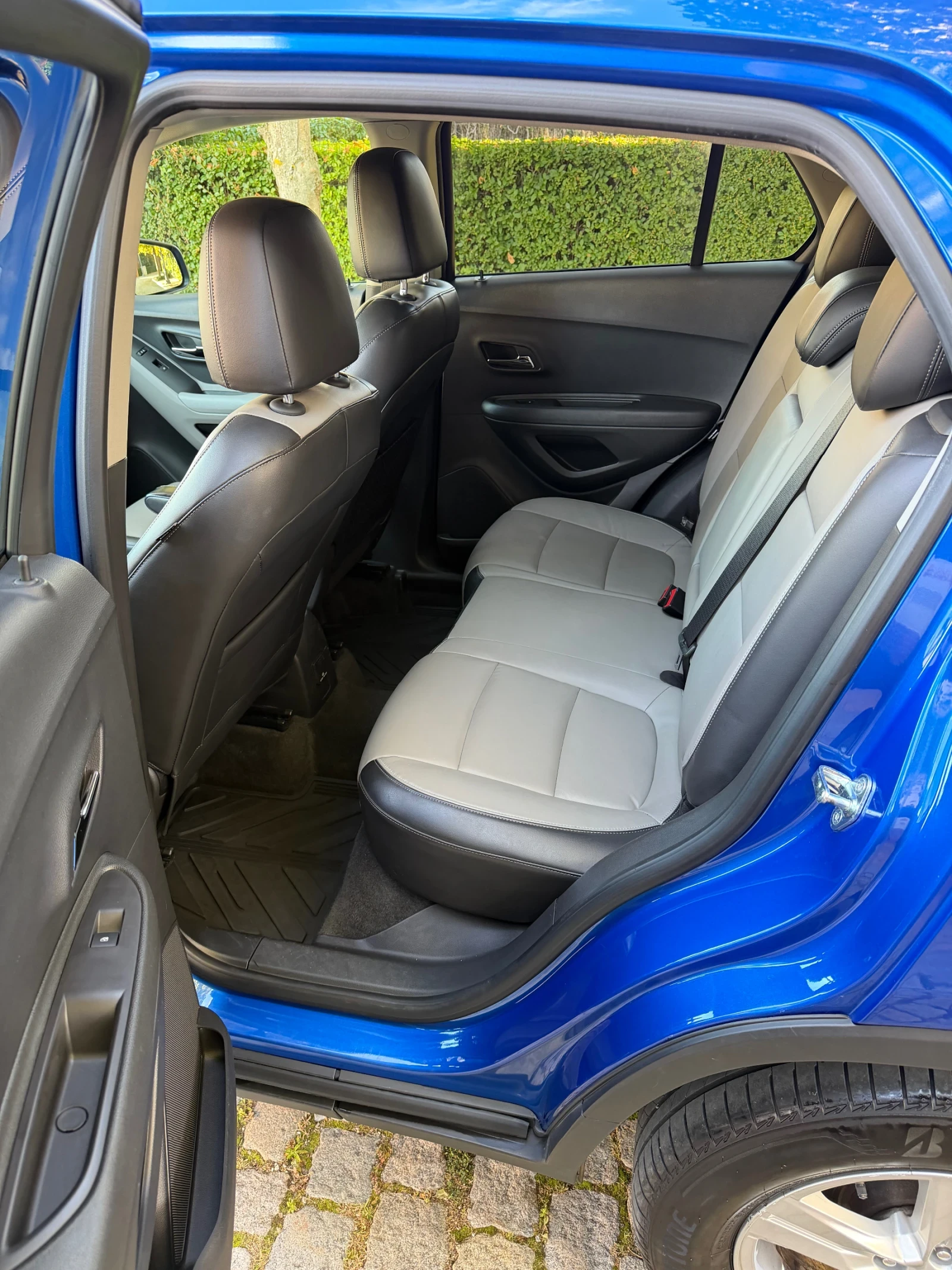 Opel Mokka 1.4Т AWD, снимка 9 - Автомобили и джипове - 56599547