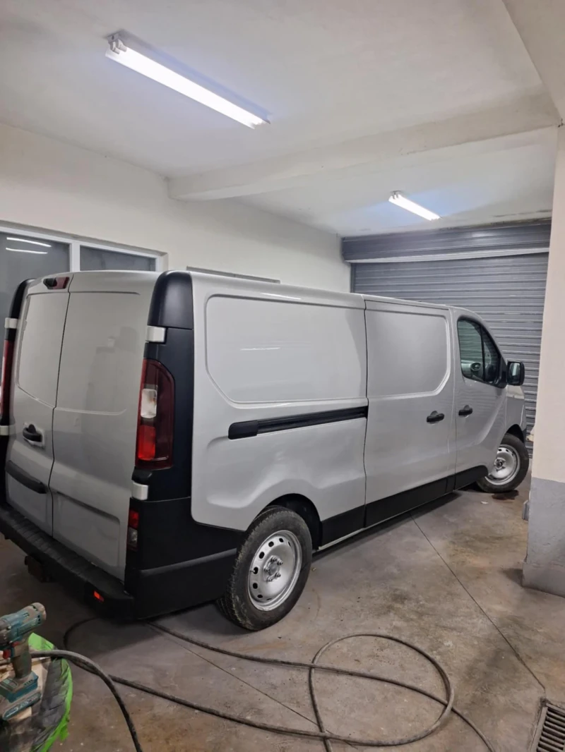 Renault Trafic, снимка 6 - Бусове и автобуси - 52417323