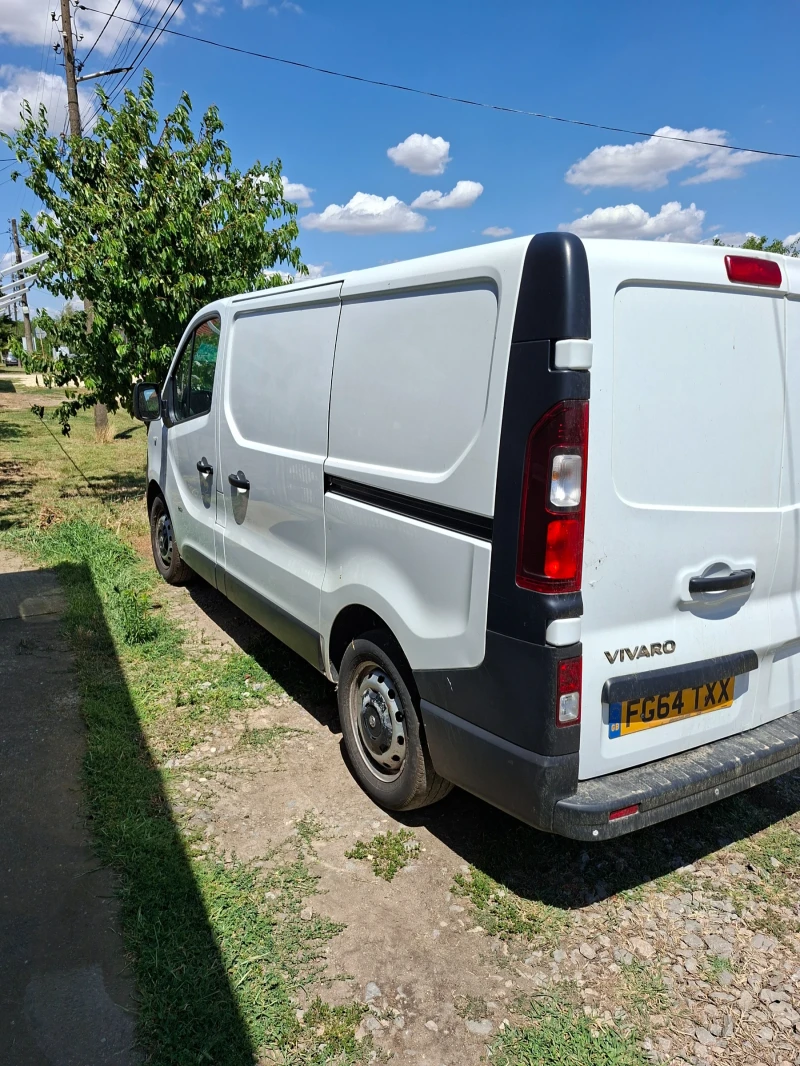 Opel Vivaro, снимка 4 - Бусове и автобуси - 53127824