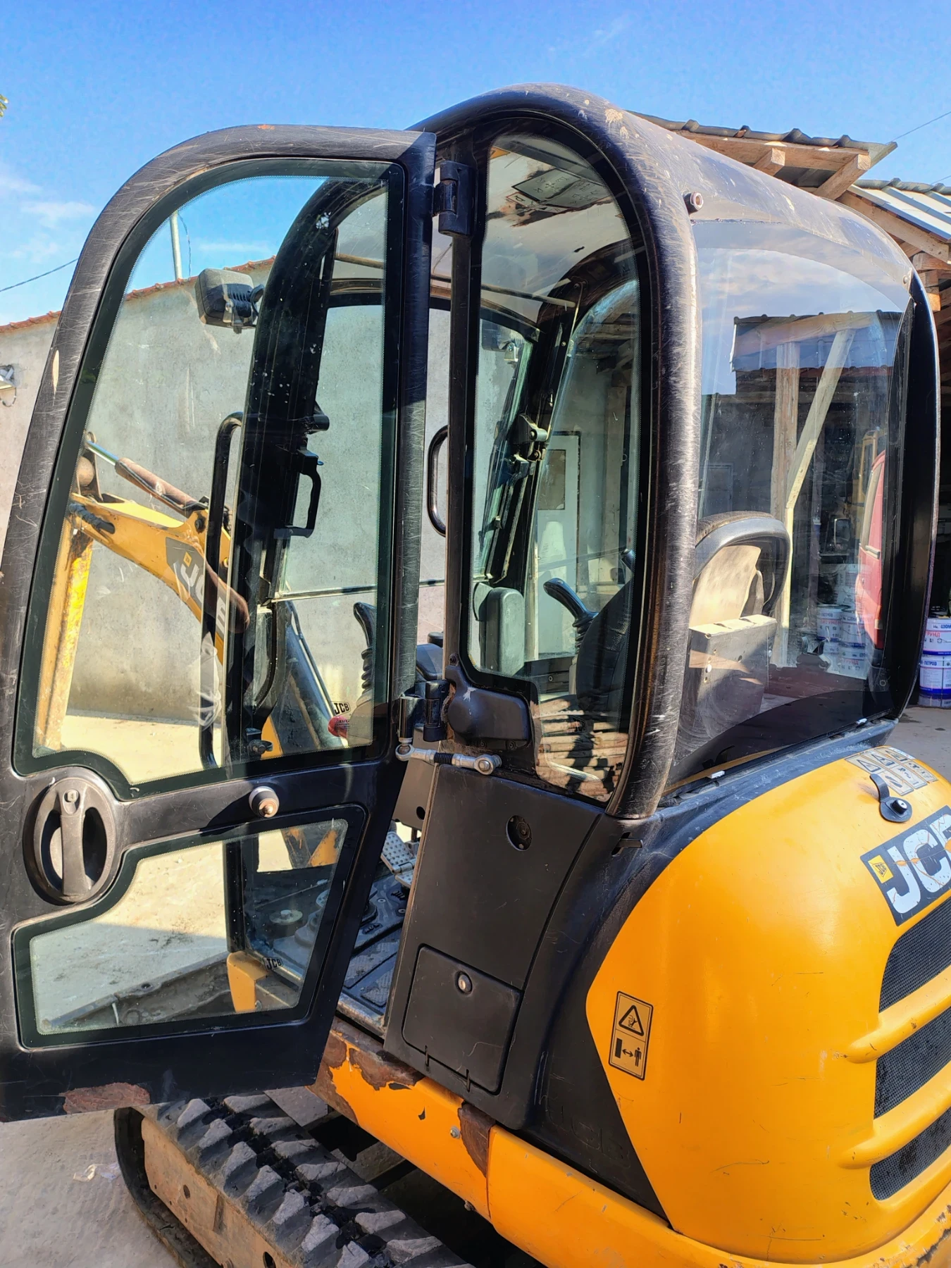 Багер JCB CTS 8018, снимка 2 - Индустриална техника - 56166216