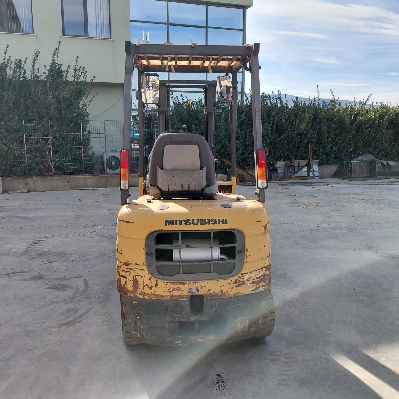 ������� Mitsubishi FG15D * ������� * ��� ��������� *  | Mobile.bg � ����������� 4