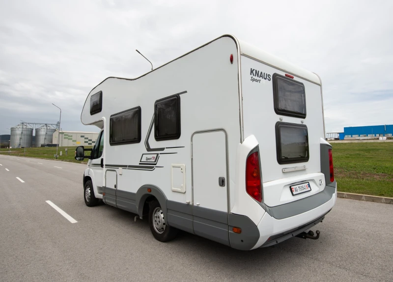 Кемпер Fiat KNAUS SPORT Не различим от нов!, снимка 7 - Каравани и кемпери - 49911276