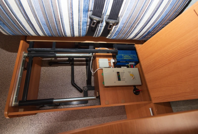 Кемпер Fiat KNAUS SPORT Не различим от нов!, снимка 14 - Каравани и кемпери - 49911276