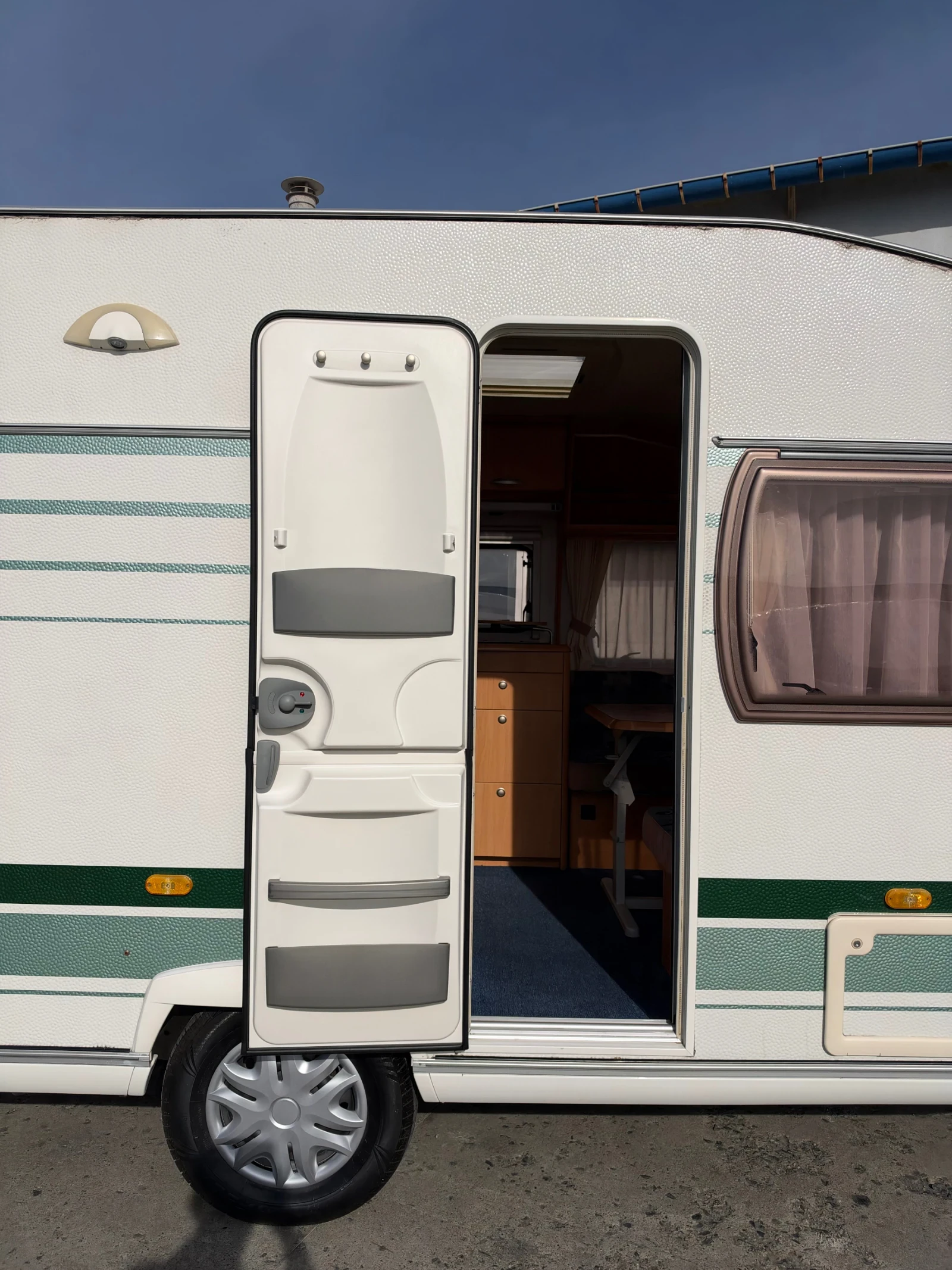 �������� Chateau Chalet 450 ������� ������ ������� | Mobile.bg � ����������� 4