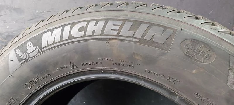 Гуми Зимни 255/60R18, снимка 6 - Гуми и джанти - 35130793