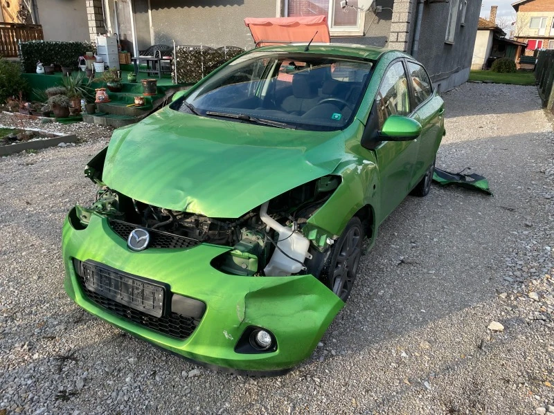 Mazda 2 1.4i, снимка 1 - Автомобили и джипове - 43931598