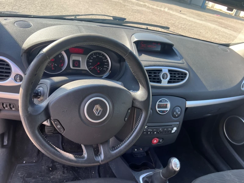 Renault Clio 1.2i klima евро 5, снимка 13 - Автомобили и джипове - 47429739