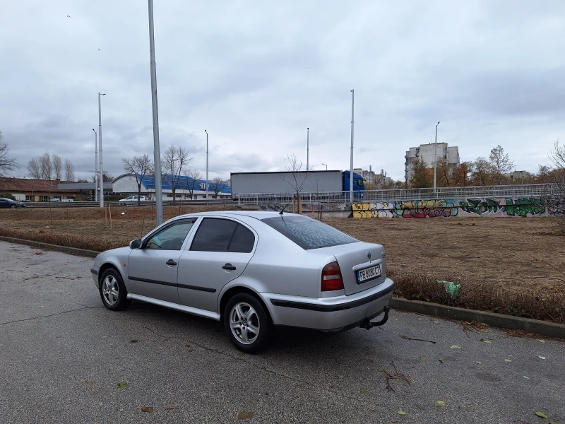 Skoda Octavia, снимка 4 - Автомобили и джипове - 48178541