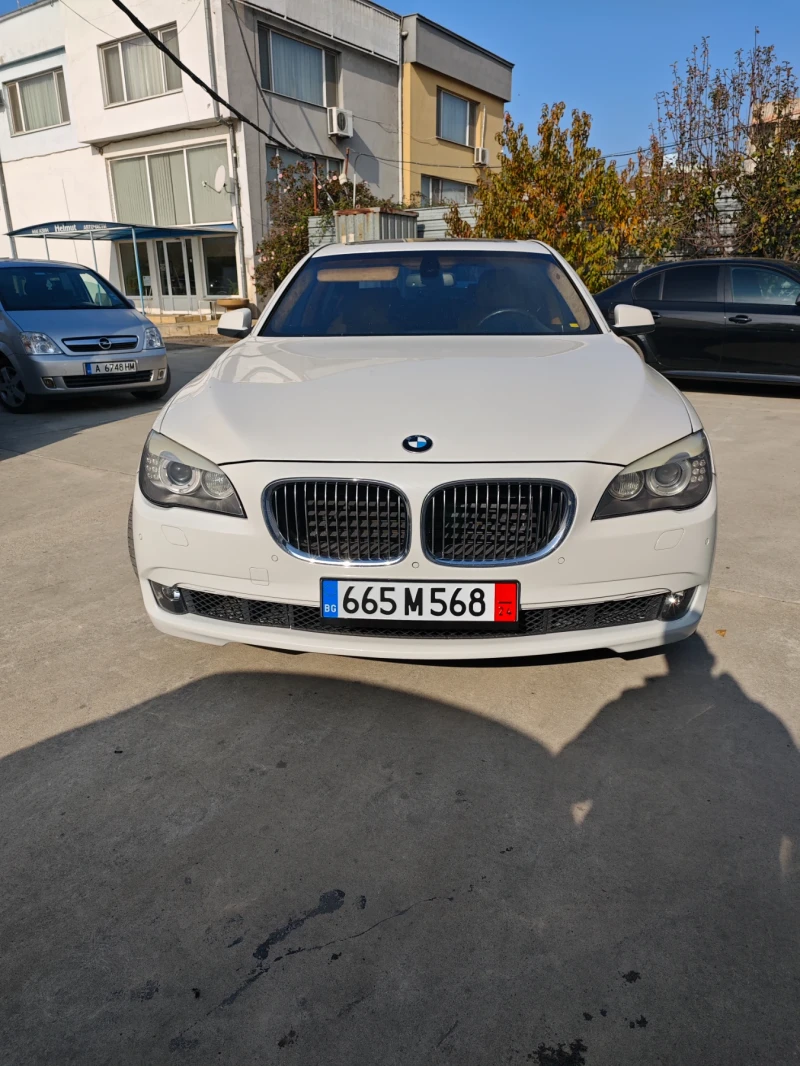 BMW 740, снимка 1 - Автомобили и джипове - 48285580