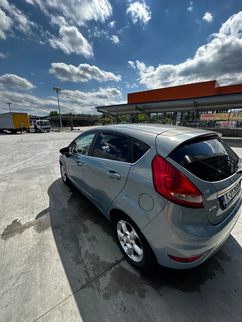 Ford Fiesta, снимка 5 - Автомобили и джипове - 48868993