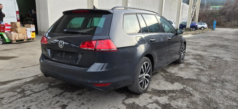 VW Golf 1.6 TDI DSG, снимка 4 - Автомобили и джипове - 49137464