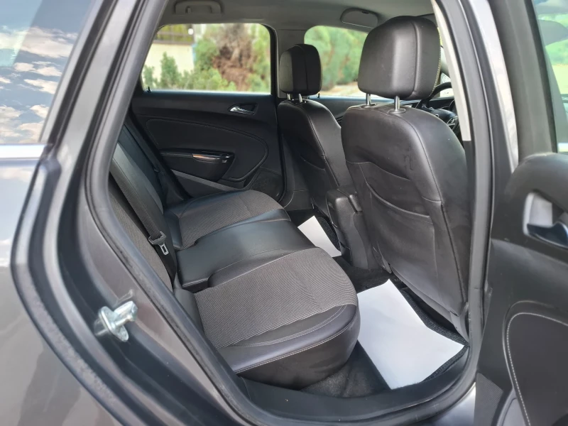 Opel Astra 1.7CDTI 110hp * КЛИМАТРОНИК * ИТАЛИЯ * EURO 5 * , снимка 13 - Автомобили и джипове - 51231255