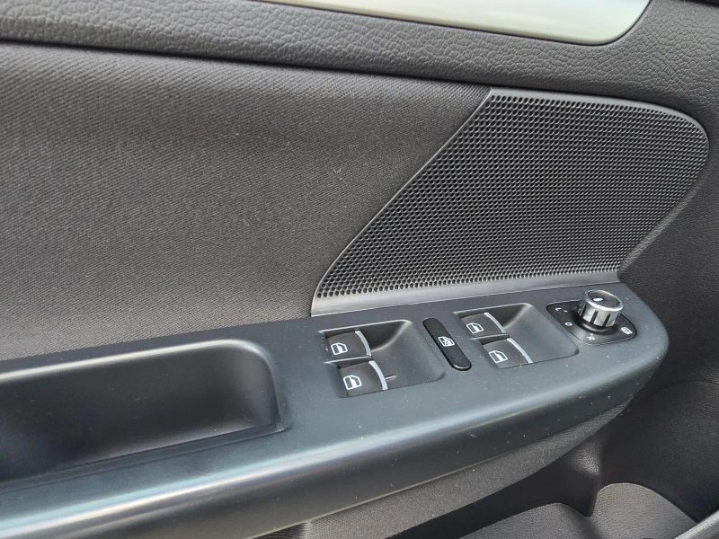 VW Golf VI/1.6TDi/6ck./4-motion/Лизинг, снимка 13 - Автомобили и джипове - 51909283