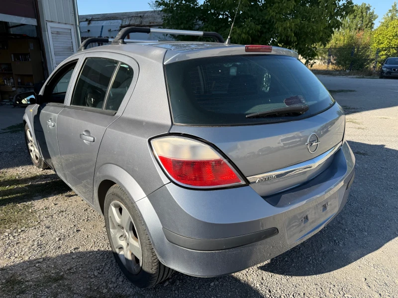 Opel Astra H, снимка 5 - Автомобили и джипове - 51589588