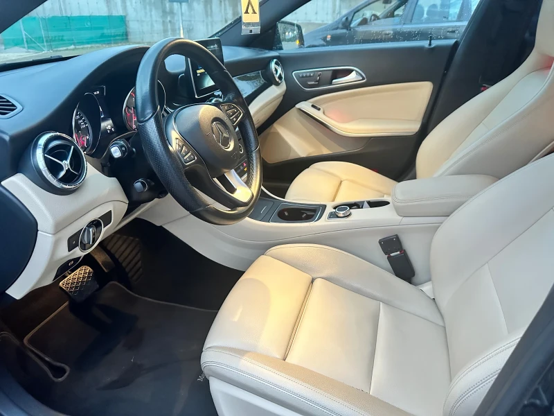 Mercedes-Benz CLA 250, снимка 17 - Автомобили и джипове - 53155788