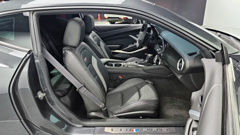 Chevrolet Camaro S6 6.2 V8, снимка 11 - Автомобили и джипове - 51903275