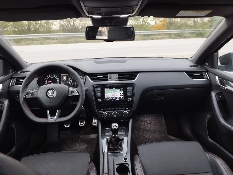 Skoda Octavia 2.0 Tdi VRS, снимка 10 - Автомобили и джипове - 52019279