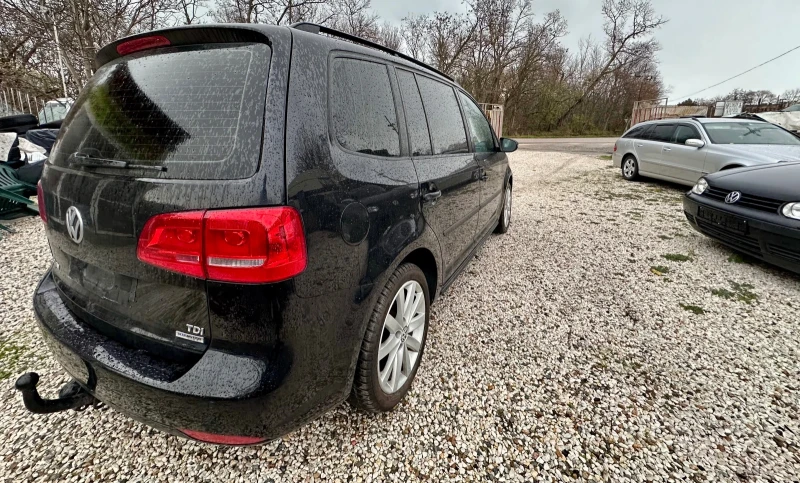 VW Touran 105к.с 6+ 1, снимка 3 - Автомобили и джипове - 52567369