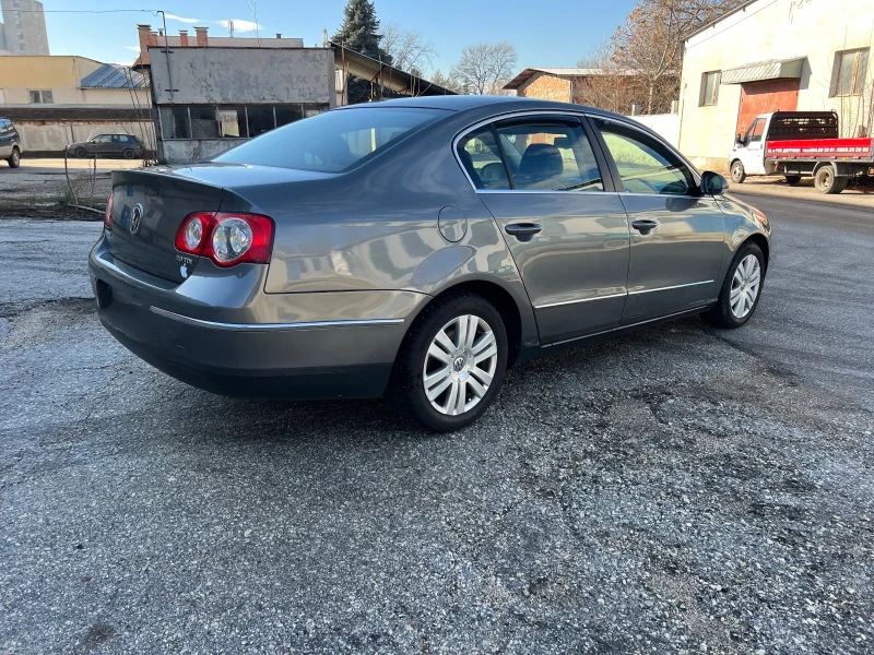VW Passat 2.0 tdi, снимка 4 - Автомобили и джипове - 52650420