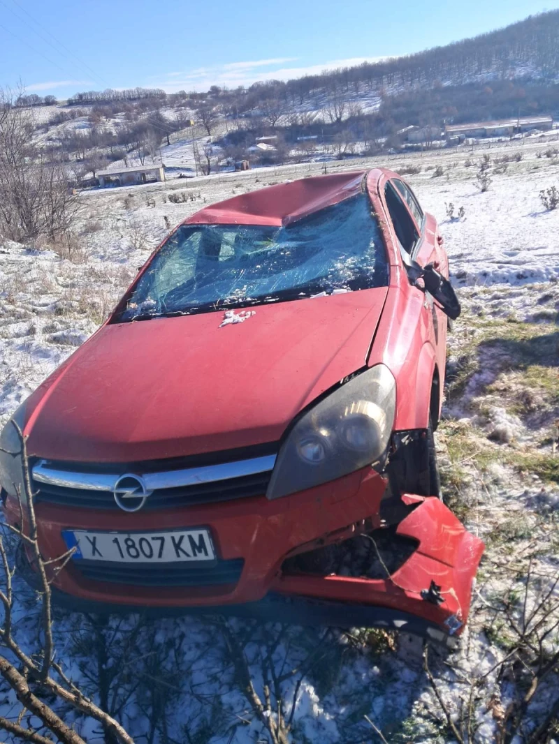 Opel Astra, снимка 2 - Автомобили и джипове - 53134897